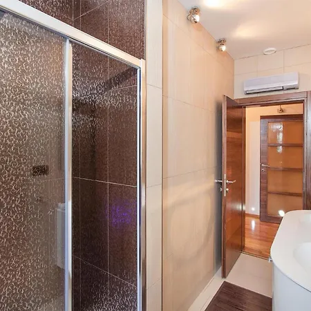 In With Sauna Dom wakacyjny *