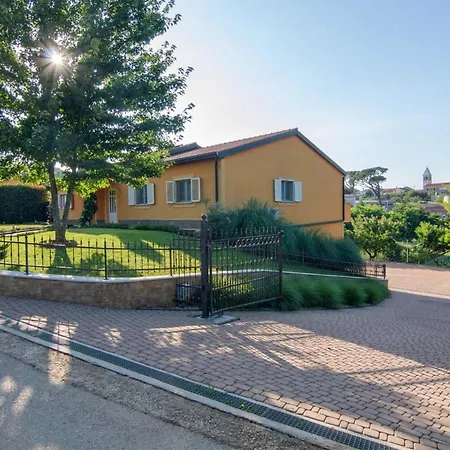 In With Sauna * Karojba