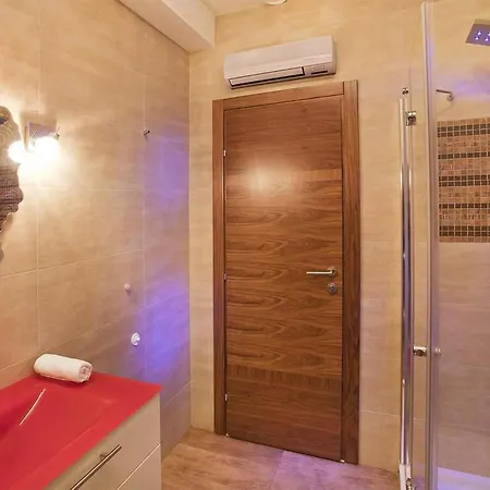 In With Sauna Dom wakacyjny *